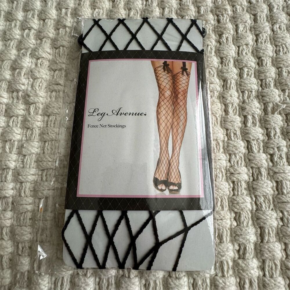 Leg Avenue Women's Fence Net Fishnet Stockings Black One Size Comfortable